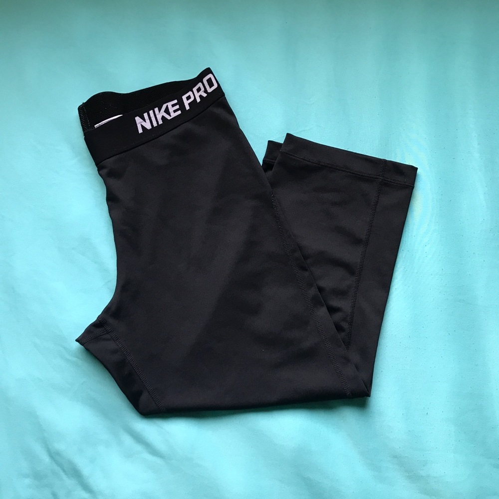Nike | Dri-Fit Capri Legging